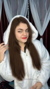 Warm Pashm Hoodie – Trendy Winter Fashion